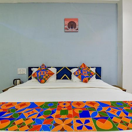 Fabhotel Code Сурат Екстер'єр фото