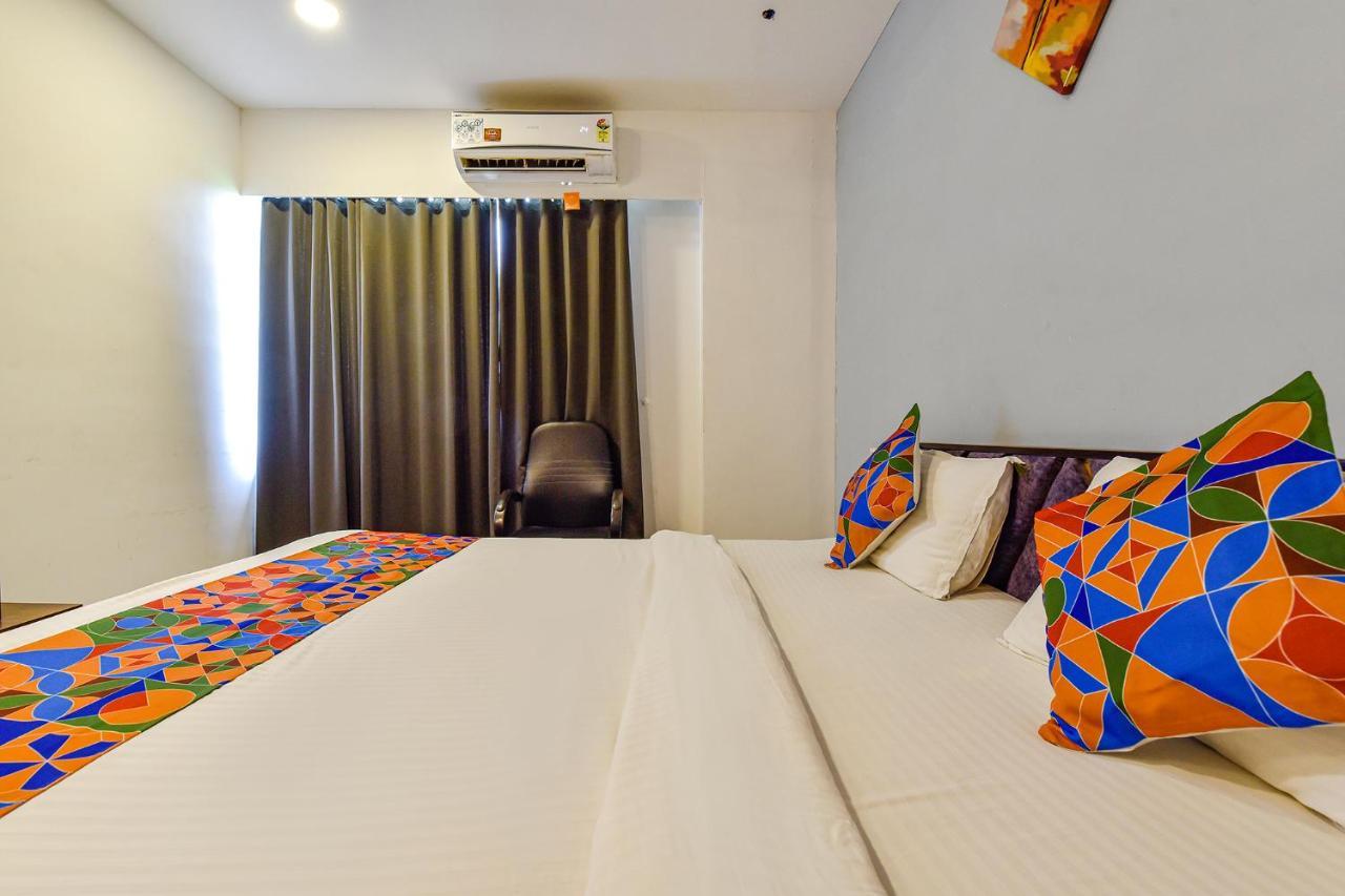 Fabhotel Code Сурат Екстер'єр фото